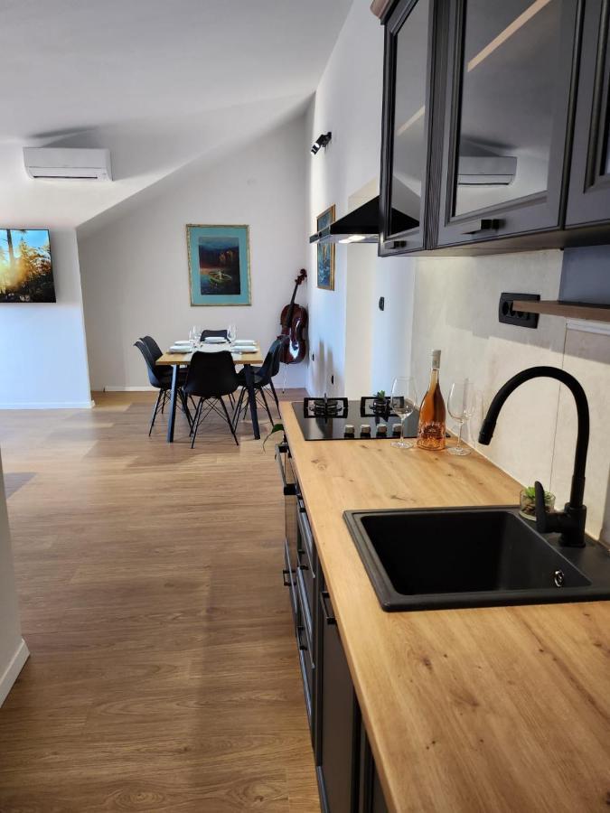 Apartman Libra คาชเตลา ภายนอก รูปภาพ